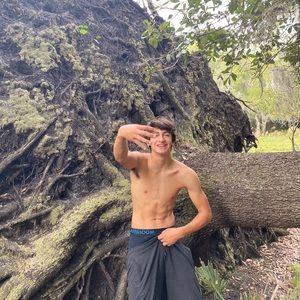 Meet your Posher, Anthony